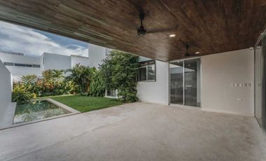 CASA EN VENTA EN PRIVADA EL ORIGEN, MERIDA, YUCATAN.