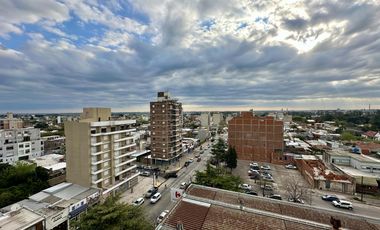 Departamento en Venta sobre Av. Mitre. 1 dormitorio Pleno centro Campana.