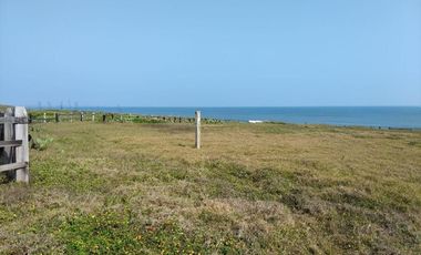Casa en venta en Veracruz de descanso camino Alvarado lado playa.
