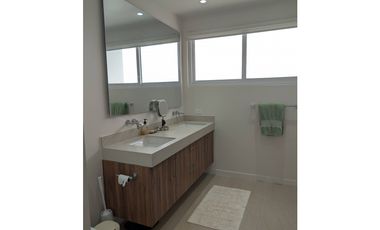 Departamento de lujo piso 17 frente al mar – Skorpios, Manta