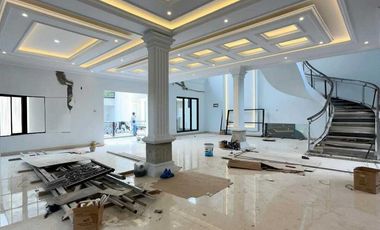 DIJUAL CEPAT MURAH RUMAH MEWAH PRIVATE POOL DAN LIFT DI KEMANG CIPETE AREA