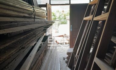 Dijual Cepat Rumah (Dalam Proses Renovasi) di Sebelah Mall Festive Wal