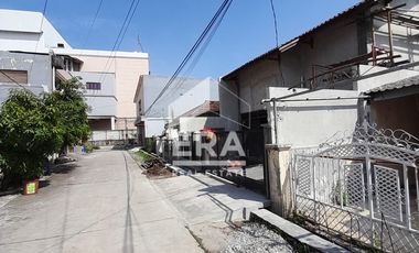 Dijual Cepat Rumah (Dalam Proses Renovasi) di Sebelah Mall Festive Wal