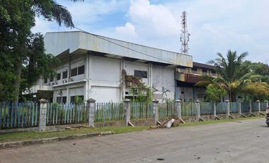 Gudang di Kawasan Industri Pulo Gadung - Luas Bangunan 4413 m2