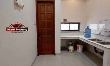 TOWNHOUSE DI JLN M.KAHFI 1 TANAH BARU DEPOK