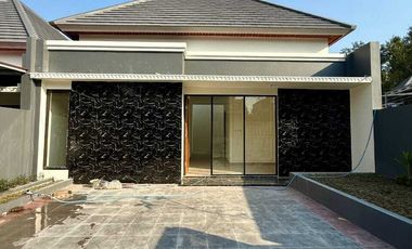 dijual rumah di sleman dekat kampus uii di jalan kaliurang km 11