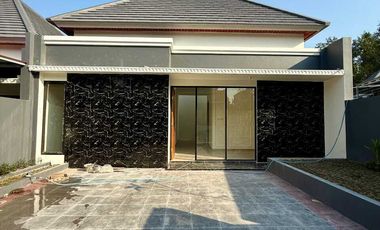 dijual rumah di sleman dekat kampus uii di jalan kaliurang km 11