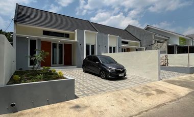 dijual rumah di sleman dekat pasar godean margoluwih seyegan sleman