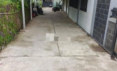 DILELANG MURAH Rumah 2 lantai siap huni di Jl Bukanagara Kayuambon