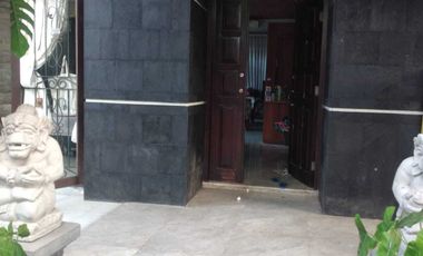 Rumah Raya Sesetan Bali, mewah full Furnish MURAH