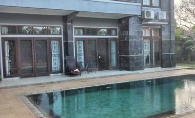 Rumah Raya Sesetan Bali, mewah full Furnish MURAH