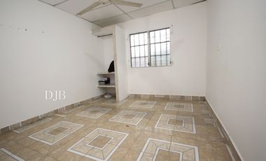 VENTA DE CASA CON APARTAMENTOS EN TOCUMEN, 24 DE DICIEMBRE