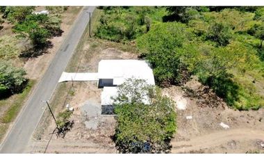 ALQUILER Y VENTA  DE CASA EN LAS LAJAS