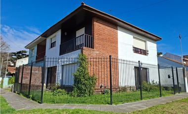 MOGOTES;  CHALET AMPLIO EN P.H