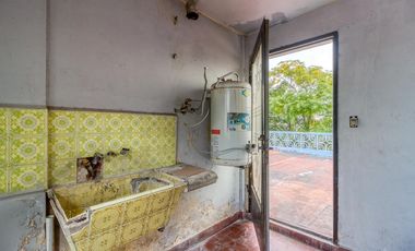 VENTA PH 4 AMB C TERRAZA A RECICLAR. ALBARIÑO 3500. VILLA LUGANO. CABA