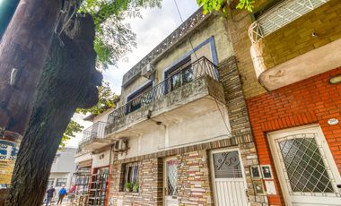 VENTA PH 4 AMB C TERRAZA A RECICLAR. ALBARIÑO 3500. VILLA LUGANO. CABA