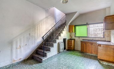 VENTA PH 4 AMB C TERRAZA A RECICLAR. ALBARIÑO 3500. VILLA LUGANO. CABA