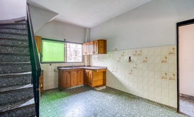 VENTA PH 4 AMB C TERRAZA A RECICLAR. ALBARIÑO 3500. VILLA LUGANO. CABA