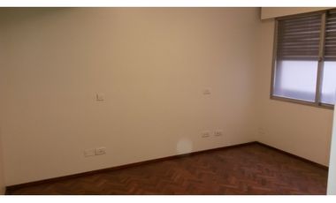 AMPLIO DEPARTAMENTO DESTINO COMERCIAL