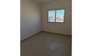 VENTA DE DUPLEX A ESTRENAR EN B° NATANIA 47- LUZURIAGA, MAIPÚ
