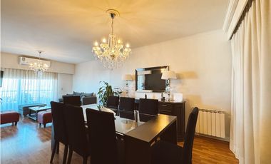 Venta piso exclusivo 3 dormitorios y cochera zona Parque.