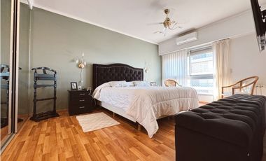 Venta piso exclusivo 3 dormitorios y cochera zona Parque.