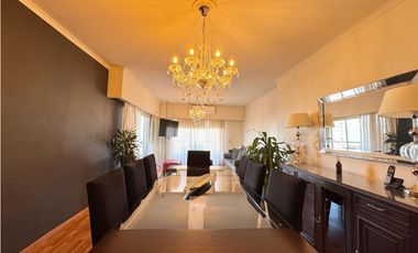 Venta piso exclusivo 3 dormitorios y cochera zona Parque.