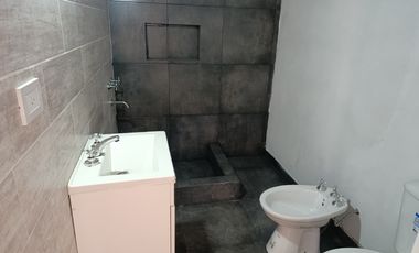 Casa en alquiler en Burzaco Este