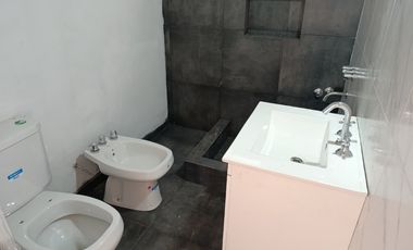 Casa en alquiler en Burzaco Este