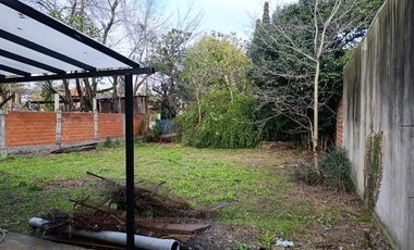 Casa en alquiler en Burzaco Este