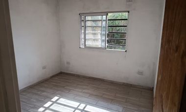 Casa en alquiler en Burzaco Este