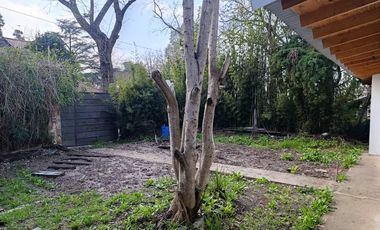 Casa en alquiler en Burzaco Este