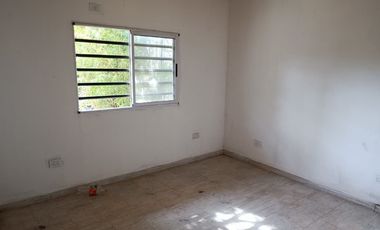 Casa en alquiler en Burzaco Este