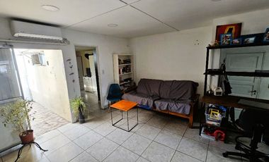 Departamento Tipo Casa en venta en Lanus Este