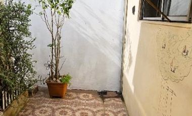 Departamento Tipo Casa en venta en Lanus Este
