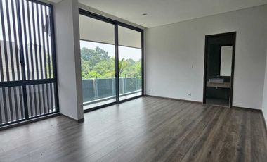 Dijual Rumah Sierra di Cluster Serenia Hills Lebak Bulus