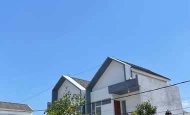 Dijual Villa Mewah 2 lantai kota batu free private pool SHM on hand