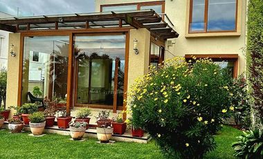 Casa en Venta en Condominio, Lomas de Montemar