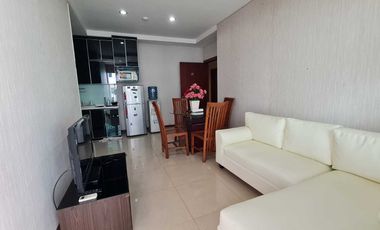 Sewa Tahunan Apartemen Thamrin Residence 2 BR Dekat Bundaran HI dan GI