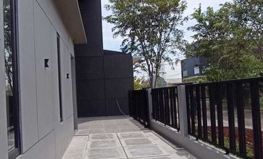 S707 Rumah Baru Modern Hoek 174 m2 Murah Grand Wisata Bekasi Timur