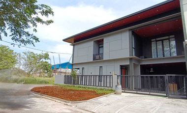 S707 Rumah Baru Modern Hoek 174 m2 Murah Grand Wisata Bekasi Timur