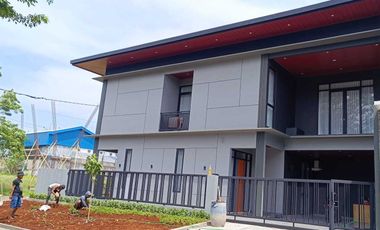 S707 Rumah Baru Modern Hoek 174 m2 Murah Grand Wisata Bekasi Timur