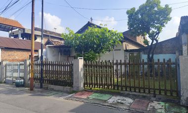 Rumah Kondisi Terawat Siap Huni Strategis Karang Rejo Surabaya