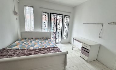 Disewakan rumah 2 lantai 4 kamar tidur di Batam Center