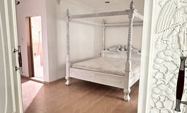 Disewakan rumah 2 lantai 4 kamar tidur di Batam Center