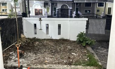 Disewakan rumah 2 lantai 4 kamar tidur di Batam Center