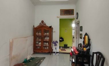 RUMAH GRATIS KONTRAKAN 7 PINTU DI KUPANG TEBA TELUK BETUNG