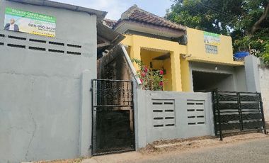 RUMAH GRATIS KONTRAKAN 7 PINTU DI KUPANG TEBA TELUK BETUNG