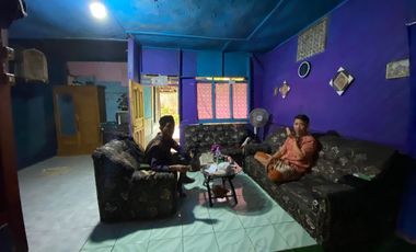 Dijual Murah Rumah Kayu + Kebun di Perkampungan Luas 432 m2 Purwakarta