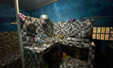 Dijual Murah Rumah Kayu + Kebun di Perkampungan Luas 432 m2 Purwakarta